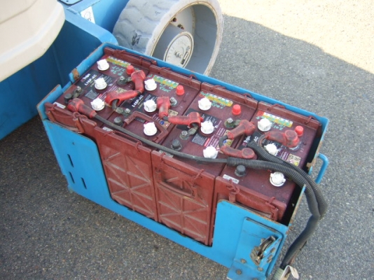 กระเช้าไฟฟ้าบูมพับ GENIE Z30/20N ยกสูง 9 เมตร มือสองญี่ปุ่น