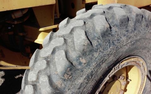 กระเช้าไฟฟ้าบูมพับ GENIE Z30/20N ยกสูง 9 เมตร มือสองญี่ปุ่น