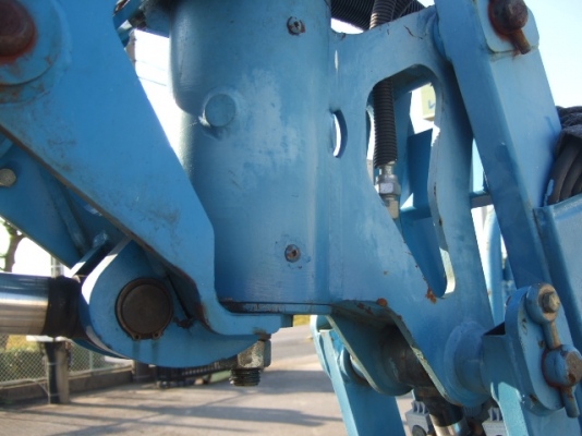 กระเช้าไฟฟ้าบูมพับ GENIE Z30/20N ยกสูง 9 เมตร มือสองญี่ปุ่น