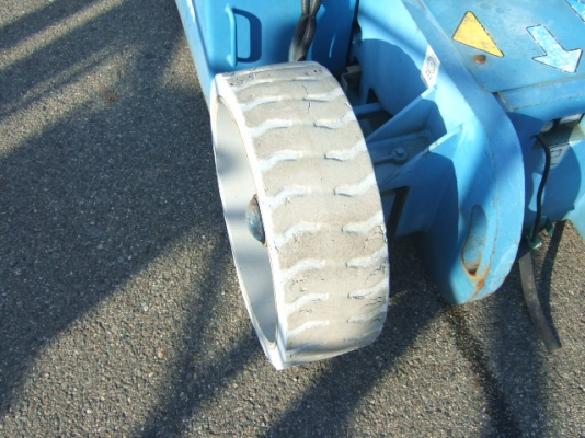 กระเช้าไฟฟ้าบูมพับ GENIE Z30/20N ยกสูง 9 เมตร มือสองญี่ปุ่น