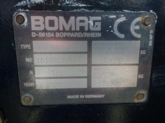 กระเช้าไฟฟ้าบูมพับ GENIE Z30/20N ยกสูง 9 เมตร มือสองญี่ปุ่น