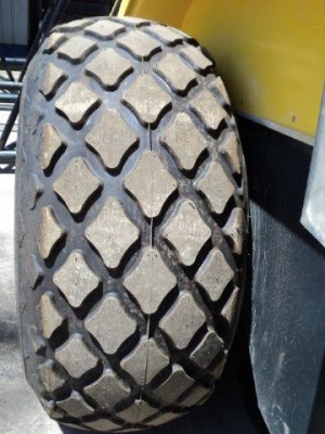 กระเช้าไฟฟ้าบูมพับ GENIE Z30/20N ยกสูง 9 เมตร มือสองญี่ปุ่น