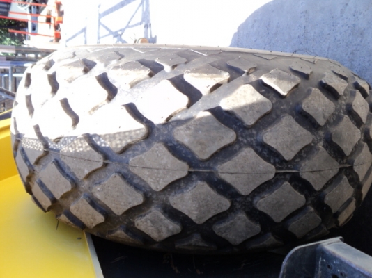 กระเช้าไฟฟ้าบูมพับ GENIE Z30/20N ยกสูง 9 เมตร มือสองญี่ปุ่น