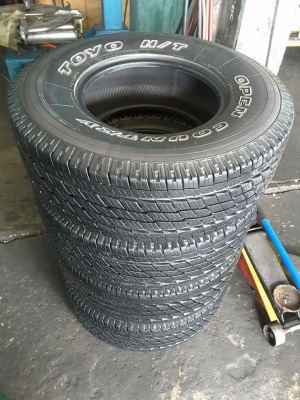 TOYO HT ขนาด 31-10.5-15 ปี12 สภาพสวยๆ 1ชุด