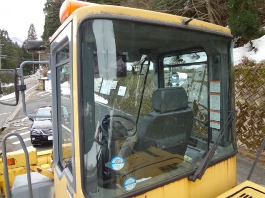 Komatsu WA200-3 รถตักนำเข้าจากญี่ปุ่น โทร. 080-6565422 (หนิง)