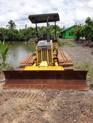 ขายKOMATSU D20P-7E  มาใหม่  เก่าญี่ปุ่นแท้  สภาพสวยมากๆ  3,xxx  ชั่วโมง  เดิมๆๆ  เครื่องปั๊มดี ลองระบบกันได้ทุกวัน  โทร  089-3818694  ดวงนภา