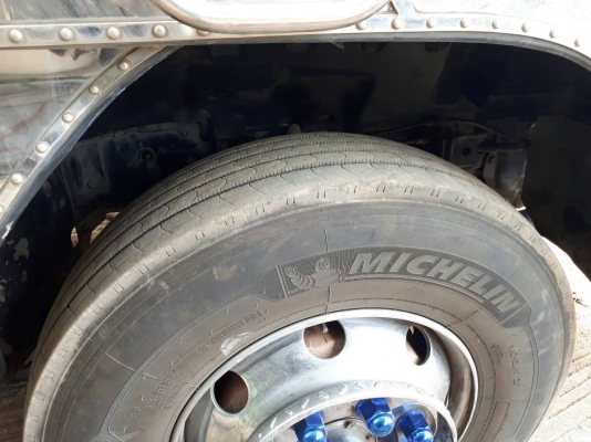 สิบล้อ อีซูชุ Dega 360ปี56.ดั้มกะบะมีเนียม มีระบบลากลูก รถห้างมือเดียวป้ายแดง สภาพนางฟ้าสวยจัดเดิมๆไม่มีตำนิใช้งานน้อย เล่ม-ทะเบียนพร้อมโอน