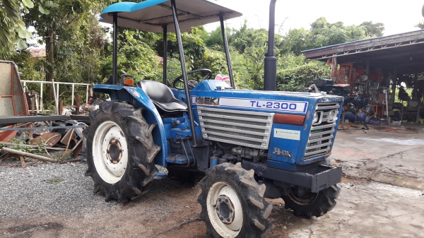 ขาย อิซิกิ TL 21 สองเพลา ระบบต่างๆใช้งานได้ ยางพอใช้ ตามสภาพ