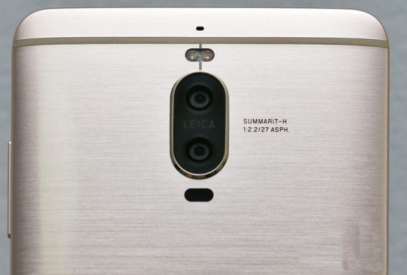 ขาย Huawei mate9pro เครื่อง4เดือนใหม่มาก 20,000บ.(งดต่อ)
