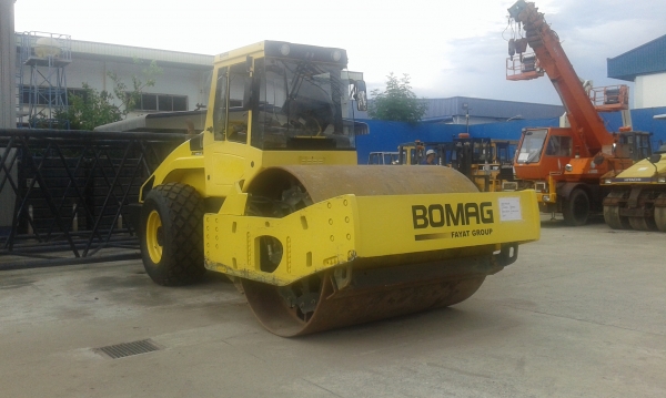 BOMAG BW219D-4