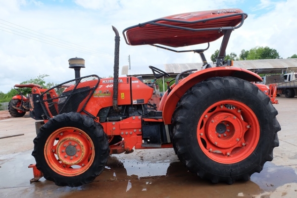 รถไถมือสอง  M7040 สวยๆใหม่ ดาวน์เพียง 130,000 บาทเท่านั้น โทรเลย 089-0111624