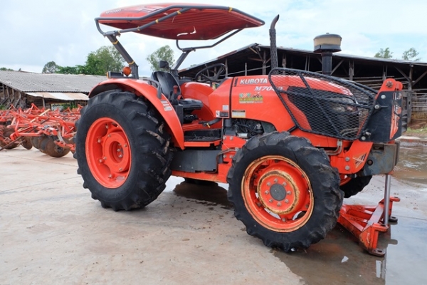 รถไถมือสอง  M7040 สวยๆใหม่ ดาวน์เพียง 130,000 บาทเท่านั้น โทรเลย 089-0111624