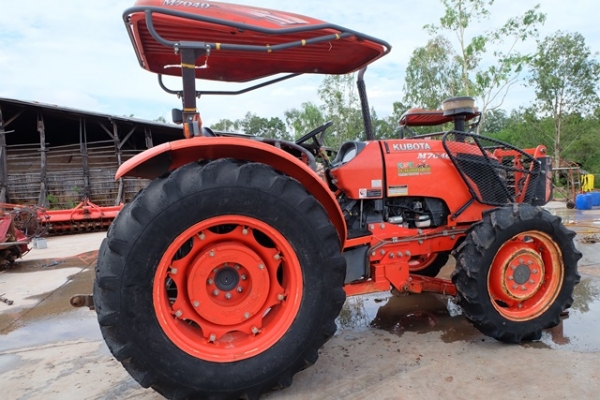 รถไถมือสอง  M7040 สวยๆใหม่ ดาวน์เพียง 130,000 บาทเท่านั้น โทรเลย 089-0111624