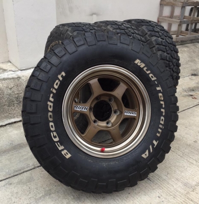 ล้อTE37x 16x8 off 0 ยางBF Mud Km2 265/75/16 สภาพใหม่ ดอกเต็มล้นๆ ทุกเส้น