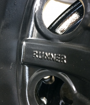ขายล้อ BOSS RUNNER 4WD 15x8.5 ET - 27 สวยๆ