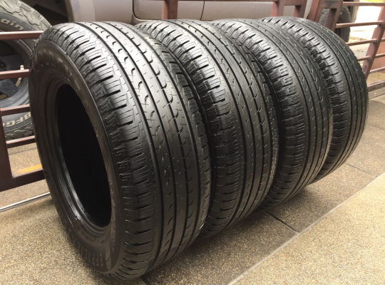 ยาง Goodyear 265 65 17 ปี16 ดอกเต็ม ไม่มีปะ เนื้อนิ่มๆ ใช้ยาว ราคาไม่แพง