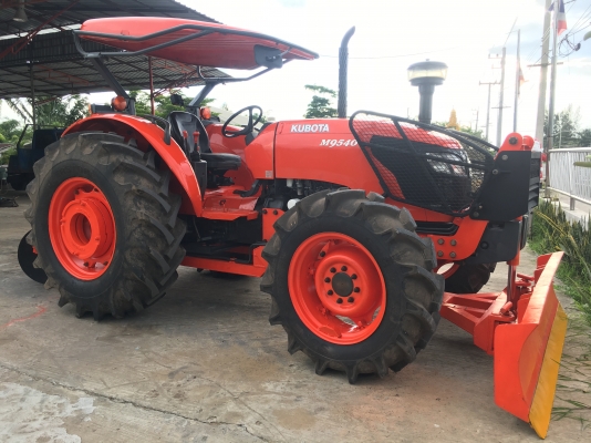 M9540 รถสวยปรับสภาพเรียบร้อย อุปกรณ์2ชิ้น