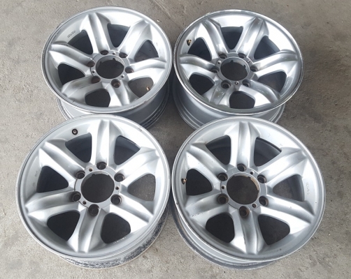 ขายล้อISUZU เย็บเหยี่ยว ขอบ16 หน้า7 ET7.5 4 ล้อ