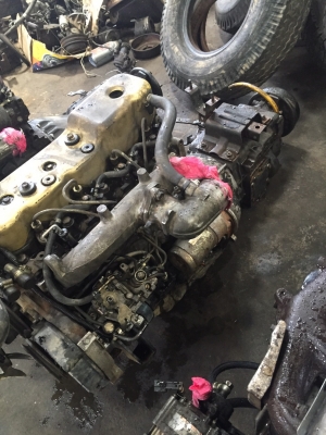 ขายเครื่องพร้อมเกียร์ มี 6 ชุด ของ isuzu 4JB1 มีเอกสารเล่ม พร้อมโอน