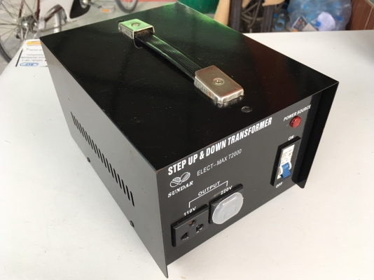 หม้อแปลงไฟจาก 200v/220V/240V ==> 100v ขนาด 2,000w ของ SUNDAR รุ่น ELECT-MAX T-2000