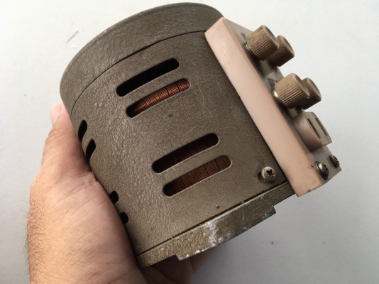 Slide Regulator i/p 100v --> 0~130V ขนาด 100vA. ของ TOKYO RIKOSHA (Japan)