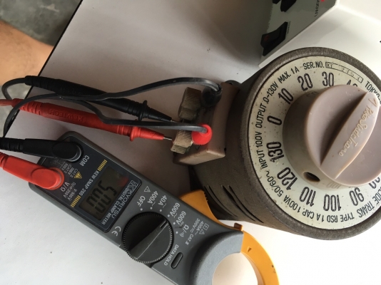 Slide Regulator i/p 100v --> 0~130V ขนาด 100vA. ของ TOKYO RIKOSHA (Japan)