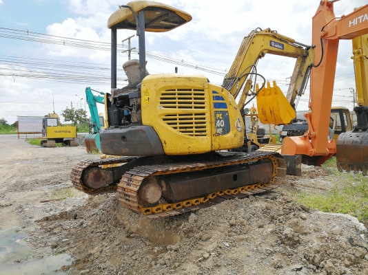 ขายครับPC40MR2 ขายตามสภาพครับ ฌซ่ใหม่ บุ๋งกี้ใหม่ เครื่องแรงดีครับ ปั้มอ่อน (ราคา250000) สนใจติดต่อ0851562314 k.บอย