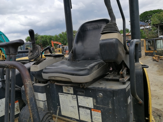 ขายครับPC40MR2 ขายตามสภาพครับ ฌซ่ใหม่ บุ๋งกี้ใหม่ เครื่องแรงดีครับ ปั้มอ่อน (ราคา250000) สนใจติดต่อ0851562314 k.บอย