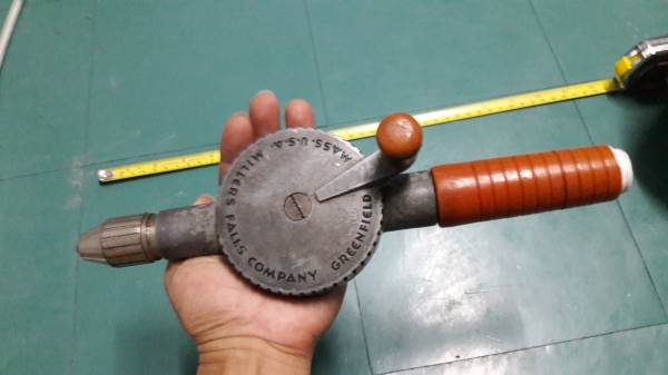 ขายสว่านมือหมุน MILLERS FALLS COMPANY MADE IN USA.