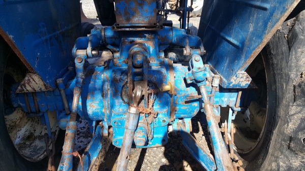 Ford 6600 เสื้อลาย เต็มตัว เอกสารเล่มทะเบียน 285000 Ford 6600 เสื้อลาย เต็มตัว เอกสารเล่มทะเบียน 285000