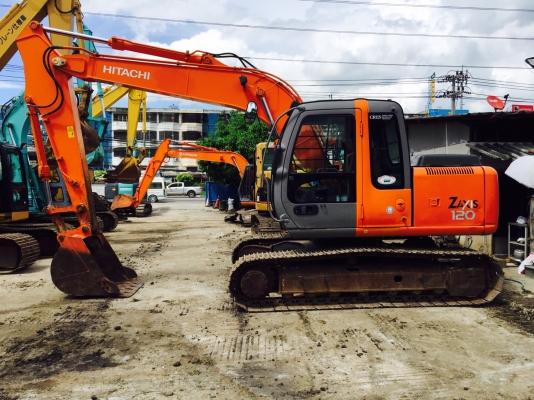 ขายHITACHI ZX120   เก่าญี่ปุ่นแท้  มาใหม่  มีลายแย๊ก  5,XXX  ชั่วโมง  สภาพสวย  เดิมๆๆพร้อมใช้  โทร  089-3818694  ดวงนภา