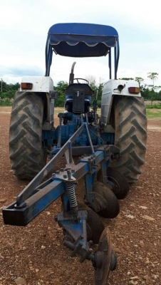 ขายรถไถFord 7810 2เพลา คานหน้าคาร่าโร อิมวอยสภาพสวยพร้อมใช้ ต่อคุณอ๊อฟพิจิตร086-737-9991