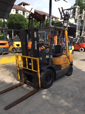 TCM FD25Z5 เครื่องดีเซล เกียร์ออโต้ เสาสูง3เมตร สนใจติดต่อ 083-062-0223(ปอนด์)