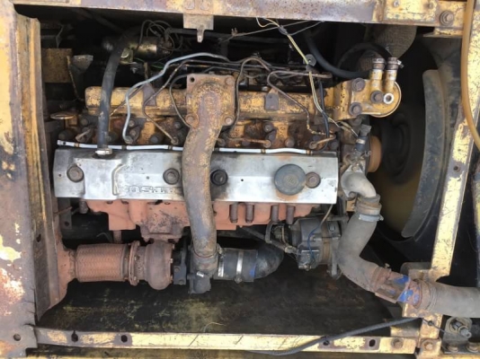 ขาย 495,000 บาท KOMATSU PC 200-5 ชีเรียล 6xxxx (คอนโทรลสั้น ) สภาพสวย พร้อมใช้งาน เครื่องปั้มดี โซ่ช่วงล่างสวย เอวแน่น รถทำงานดีเร็วไม่โหลด ไฟฟ้าขาดมอเตอร์คันเร่ง เอกสารสัญญาซื้อขาย  รถอยู่ จ.ร้อยเอ็ด โทร &amp;ไอดีไลน์ 0610710295