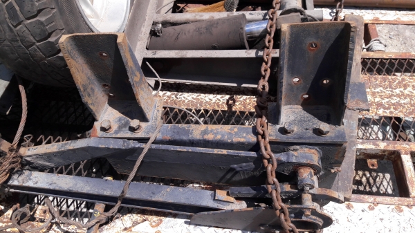 ลิฟท์ฝาท้ายเก่านอก ใส่ ISUZU  ELF NKR