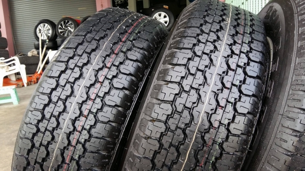 ขายล้อแม็กป้ายแดง dmax 16&quot; ยางปี17 สนใจติดต่อร้าน ก.เจริญการยางครับ 081-3747940
