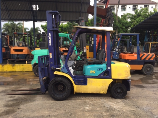 KOMATSU FD25HC-12 เครื่องดีเซล เกียร์ธรรมดา เสาสูง4เมตร งาเทได้ ล้อหน้าคู่ สนใจติดต่อ 083-062-0223(ปอนด์)