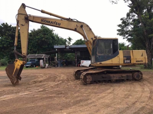 ขาย 495,000 บาท KOMATSU PC 200-5 ชีเรียล 6xxxx (คอนโทรลสั้น ) สภาพสวย พร้อมใช้งาน เครื่องปั้มดี โซ่ช่วงล่างสวย เอวแน่น รถทำงานดีเร็วไม่โหลด ไฟฟ้าขาดมอเตอร์คันเร่ง เอกสารสัญญาซื้อขาย  รถอยู่ จ.ร้อยเอ็ด โทร &amp;ไอดีไลน์ 0610710295