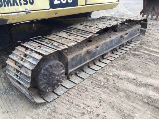 ขาย 495,000 บาท KOMATSU PC 200-5 ชีเรียล 6xxxx (คอนโทรลสั้น ) สภาพสวย พร้อมใช้งาน เครื่องปั้มดี โซ่ช่วงล่างสวย เอวแน่น รถทำงานดีเร็วไม่โหลด ไฟฟ้าขาดมอเตอร์คันเร่ง เอกสารสัญญาซื้อขาย  รถอยู่ จ.ร้อยเอ็ด โทร &amp;ไอดีไลน์ 0610710295