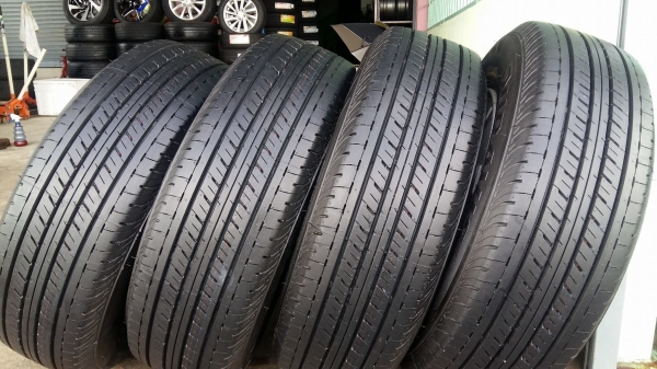 ขายล้อแม็กป้ายแดง d-max 15&quot;&times;6.5&quot; ยางปี17 สนใจติดต่อร้าน ก.เจริญการยางครับ 081-3747940