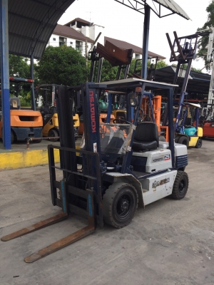 KOMATSU FD25-11เครื่องดีเซล เกียร์ธรรมดา เสาสูง3เมตร สนใจติดต่อ083-062-0223(ปอนด์) KOMATSU FD25-11เครื่องดีเซล เกียร์ธรรมดา เสาสูง3เมตร สนใจติดต่อ083-062-0223(ปอนด์)