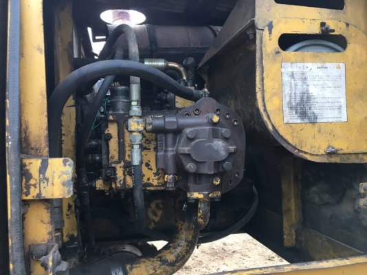 ขาย 495,000 บาท KOMATSU PC 200-5 สภาพสวย พร้อมใช้งาน เครื่องปั้มดี โซ่ช่วงล่างสวย เอวแน่น รถทำงานดีเร็วไม่โหลด ไฟฟ้าขาดมอเตอร์คันเร่ง เอกสารสัญญาซื้อขาย  รถอยู่ จ.ร้อยเอ็ดโทร 093-3376797 อ๊อฟ 101 ไอดีไลน์ ja5657