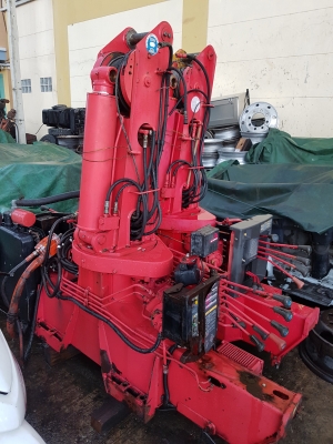 ขายเครนติดรถบรรทุก UNIC UR370 รุ่นใหม่ ของเก่าญี่ปุ่น สนใจติดต่อ 085-222-5959