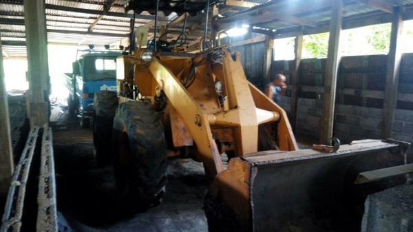 ขายรถตักKOMATSU JH30 สภาพพร้อมใช้งานเอกสารทะเบียนครบ ยางดี