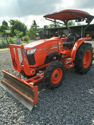 ขายรถไถ KUBOTA L3608SP  รถป้ายแดงสวย ใช้งานได้ 75 ชม รถปี 58