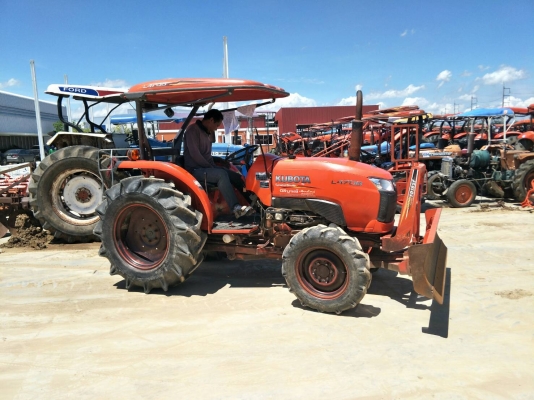 อยากขายแทรกเตอร์ L4708 ใบมีดและโรตารี่ 182F รถสวยๆราคาเบาๆ เครื่องดี เกียร์ดี