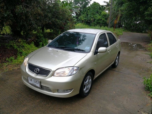 ขายรถ Toyota vios เกียร์ธรรมดา ราคาเร้าใจ