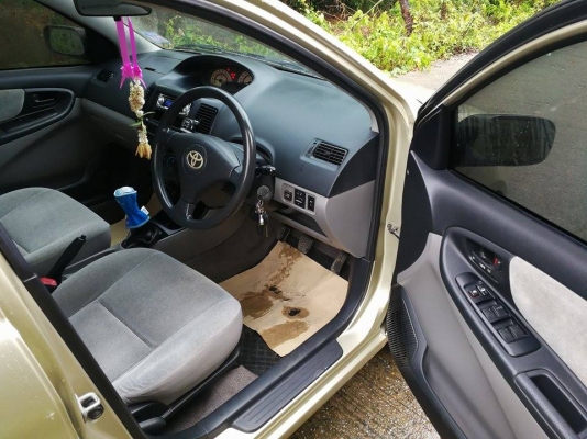 ขายรถ Toyota vios เกียร์ธรรมดา ราคาเร้าใจ