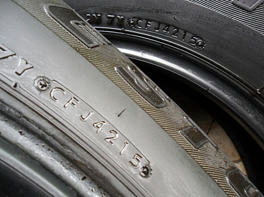 ยาง17กระบะสูง บริดสโตน 265-65-17ลงพื้นปี16 ดอกหนา1เซ็น ไม่มีปะเลย