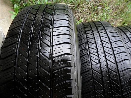 ยาง17กระบะสูง บริดสโตน 265-65-17ลงพื้นปี16 ดอกหนา1เซ็น ไม่มีปะเลย